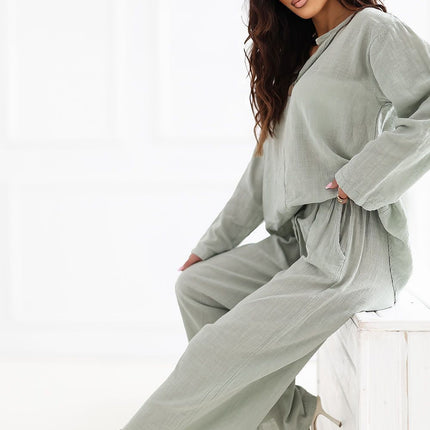  Women trousers model 226445 Italy Moda 
