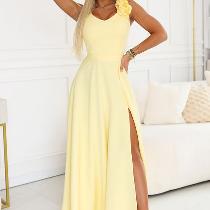  Long dress model 227708 Numoco 