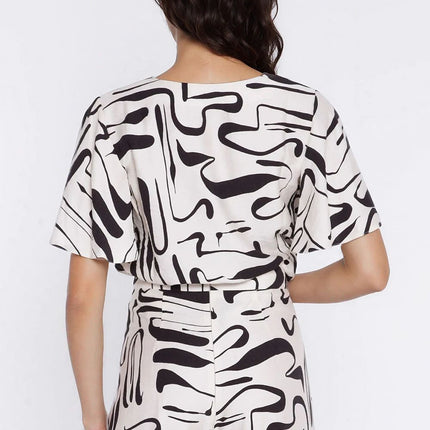  Blouse model 228021 Nife 