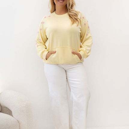  Plus size sweatshirt model 228061 Relevance 