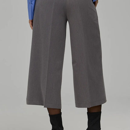  Women trousers model 230986 Nife 