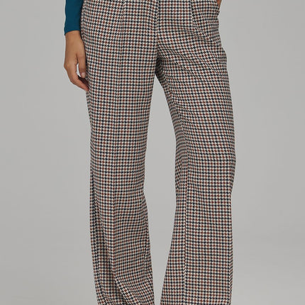  Women trousers model 231658 Nife 