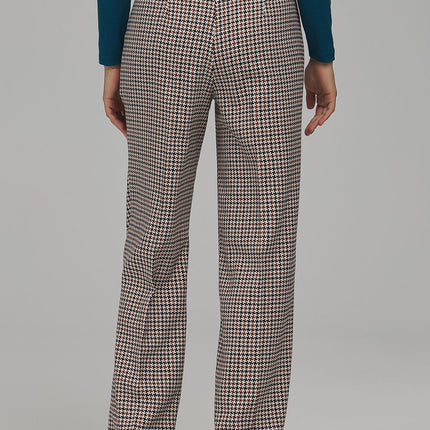  Women trousers model 231658 Nife 