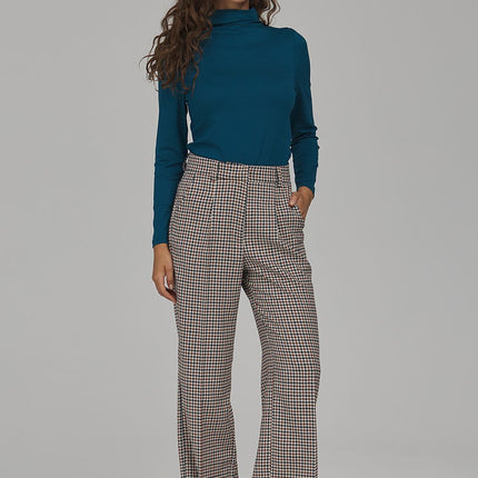  Women trousers model 231658 Nife 