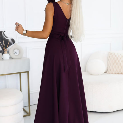  Long dress model 232815 Numoco 