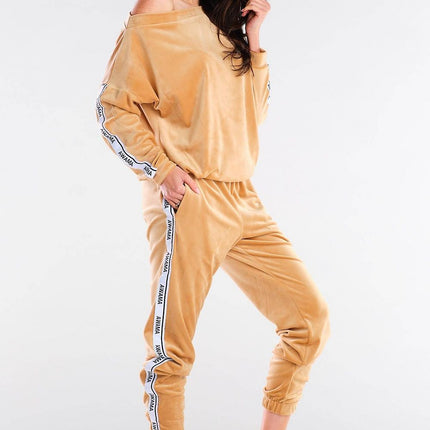  Tracksuit trousers model 154805 awama 