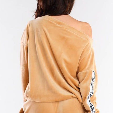  Sweatshirt model 154808 awama 