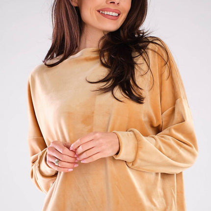  Sweatshirt model 155476 awama 