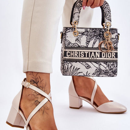 Block heel pumps Step in style