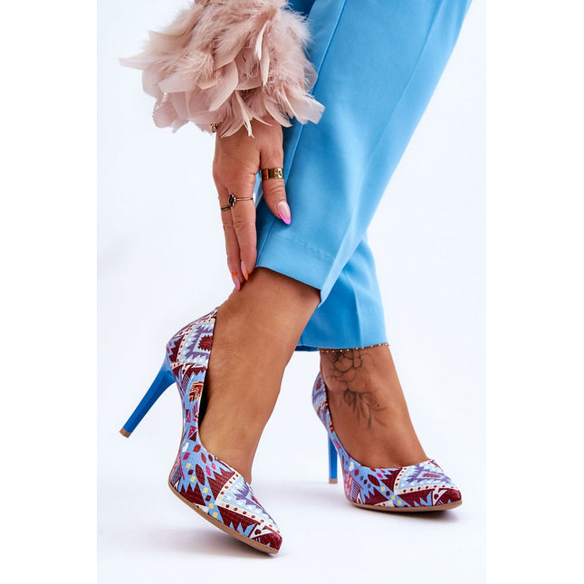 High heels Step in style