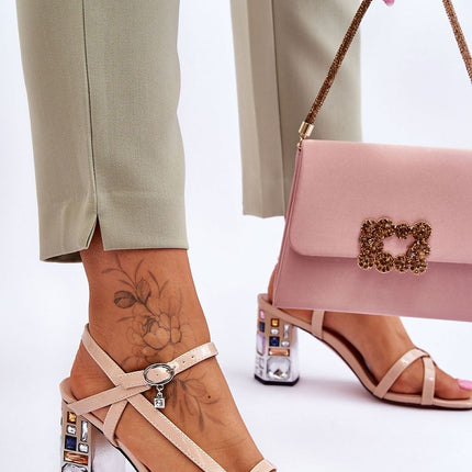 Heel sandals Step in style