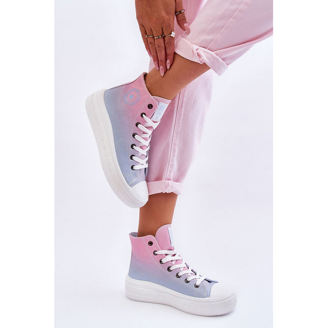 Sneakers Step in style
