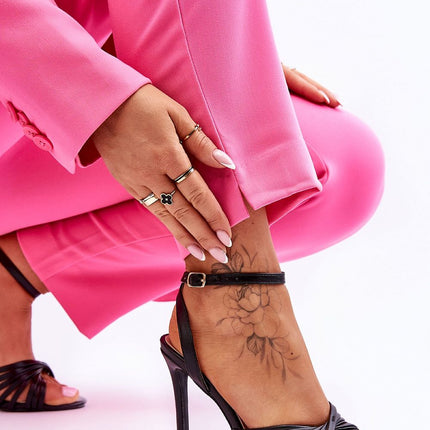 Heel sandals Step in style