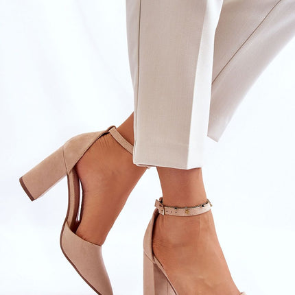 Block heel pumps Step in style