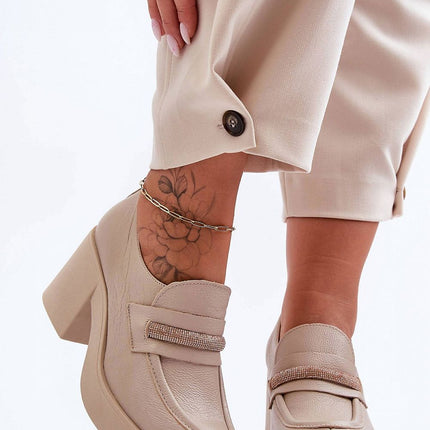 Heeled low shoes Step in style