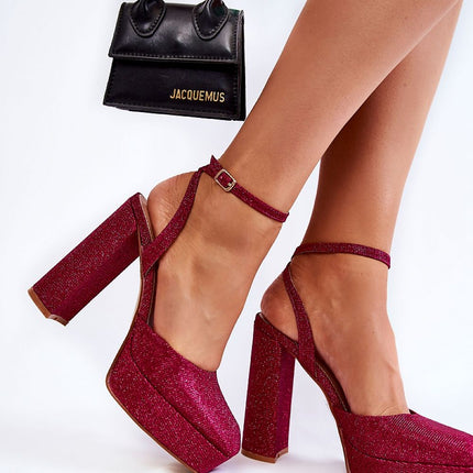 Heel sandals Step in style